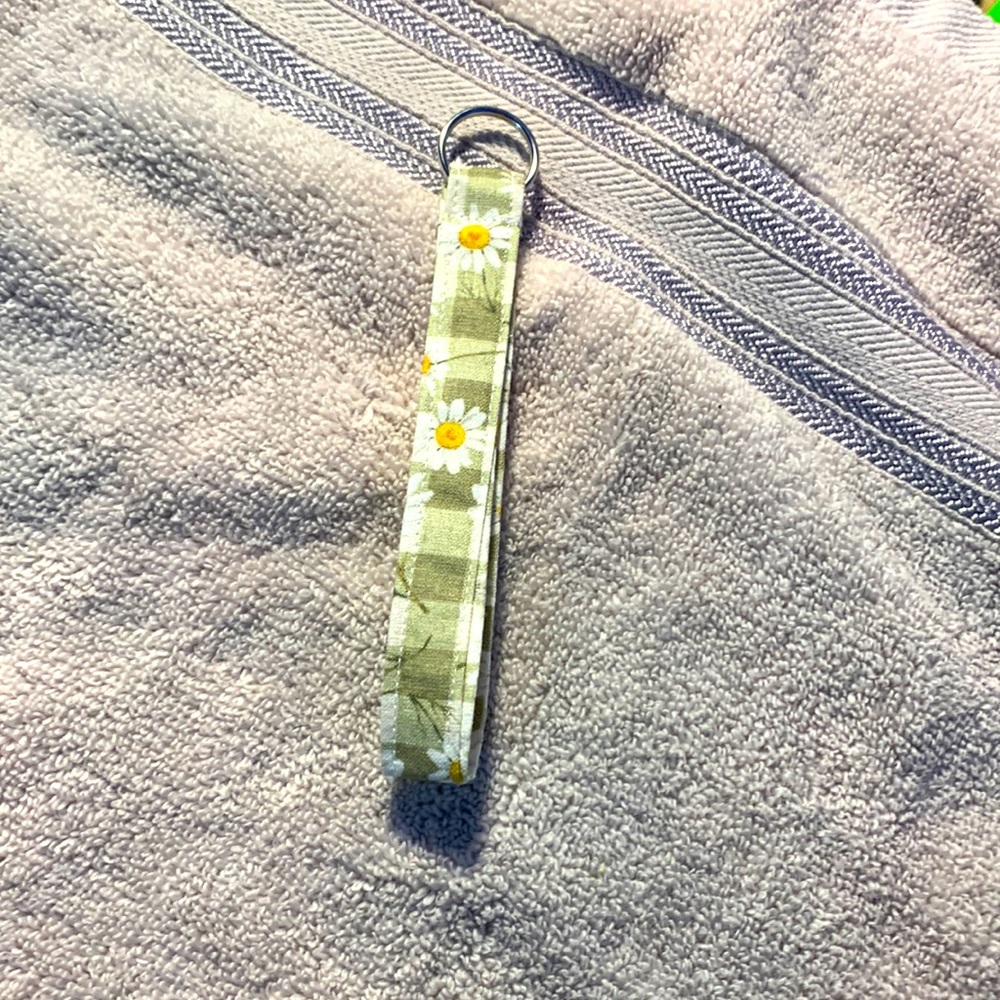 Flower keychain